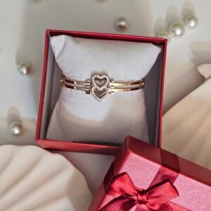 Wandering hearts bangle bracelet