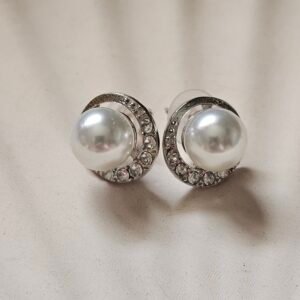 Luna Studs